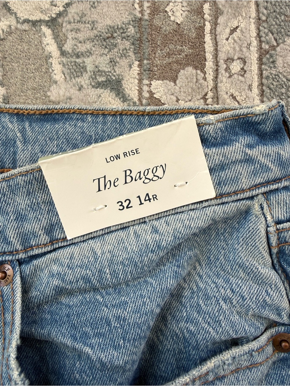 Abercrombie & Fitch Low Rise Baggy Jeans NWT - Picture 10 of 14